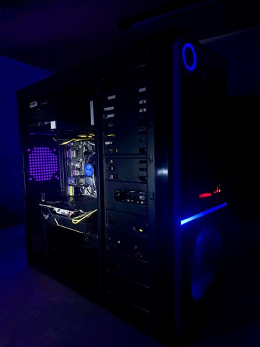Desktop gaming office - desktop,